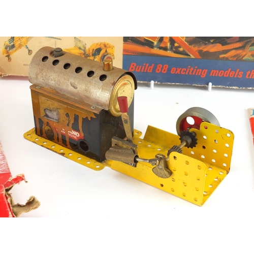 2098 - Vintage Mecanno engineering set and a steam engine