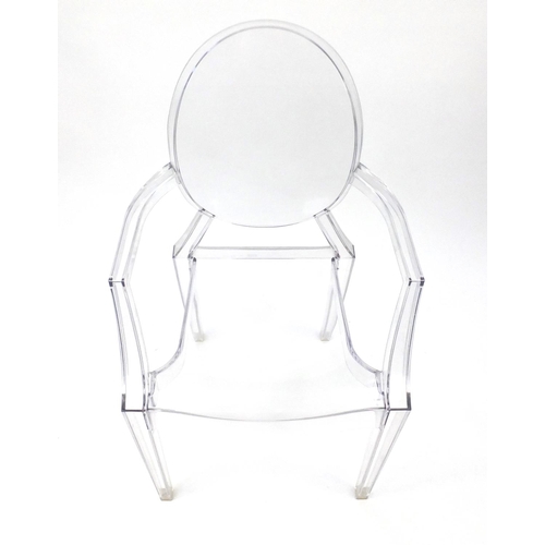 2118 - Kartell Louis Ghost Perspex chair designed by Philippe Starck, 93cm high