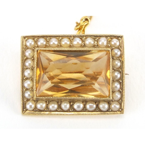 1078 - 9ct gold citrine and seed pearl brooch, 1.6cm in length, approximate weight 2.8g