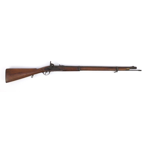 490 - Lee Enfield rifle with cleaning rod, impressed 313-L-51-CT to the butt, the barrel engraved MPCHP-I-... 