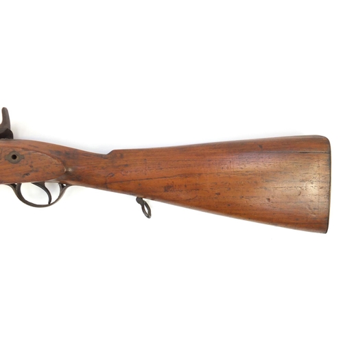 490 - Lee Enfield rifle with cleaning rod, impressed 313-L-51-CT to the butt, the barrel engraved MPCHP-I-... 