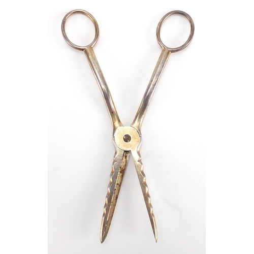 208 - Pair of Georgian silver grape scissors, by Charles Rawlings, London 1820, 8cm in length, approximate... 