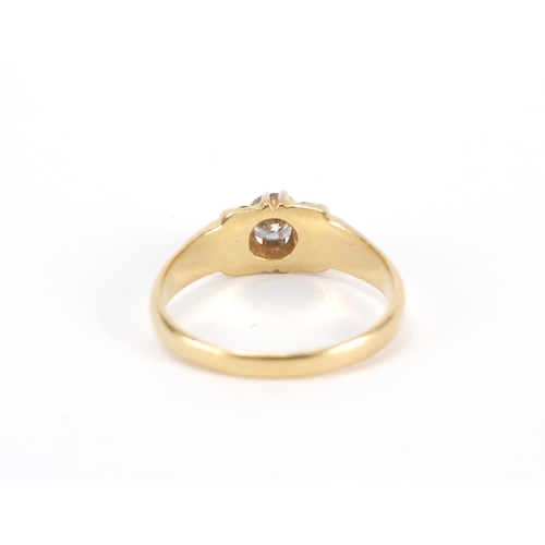 1069 - 18ct gold diamond solitaire ring, size W, approximate weight 5.7g