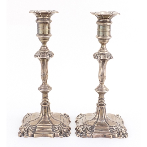 184 - Pair of silver candlesticks, by George Edward & Sons of Glasgow, Sheffield 1918, 25cm high, approxim... 