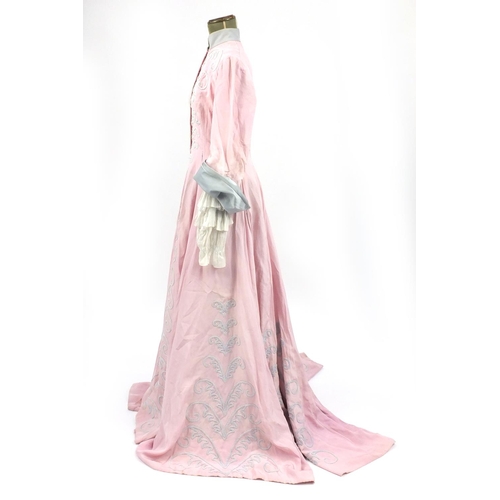 2254 - 19th century continental silk boudoir dress