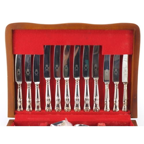 2237 - Mahogany six place canteen of Sheffield silver plated cutlery, 40.5cm wide