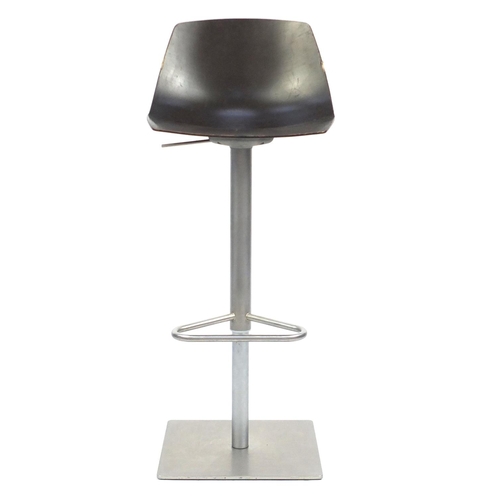 2105 - Lapalma Miunn adjustable bar stool designed by Karri Monni, 101cm high