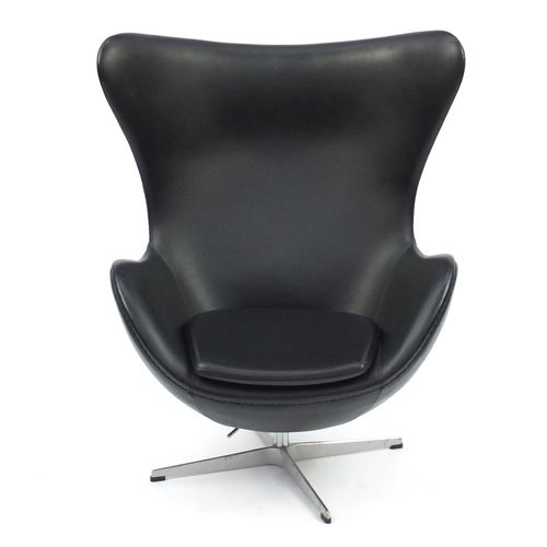 2062 - Arne Jacobsen design egg chair, 107cm high