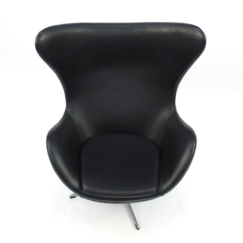 2062 - Arne Jacobsen design egg chair, 107cm high