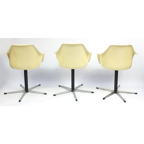 2134 - Set of five 1970's Arkana salon chairs, with lift off leather cushions, each 83cm high