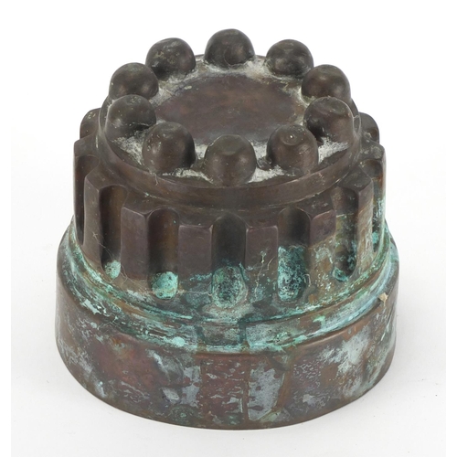 2358 - 19th century copper jelly mould, by Jones Bros, impressed Letheby Christopher 248,11.5cm high