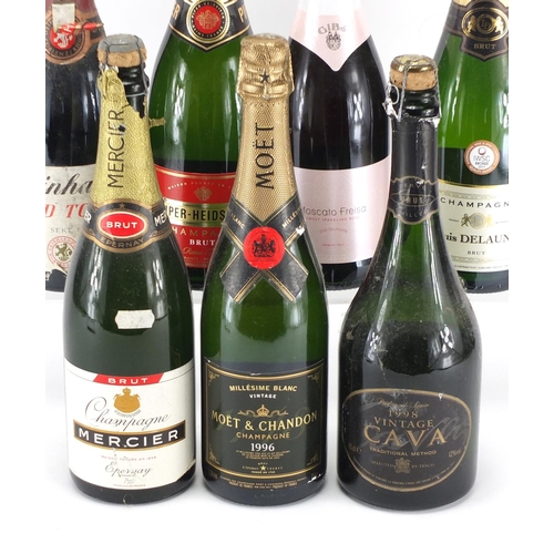 2068 - Seven bottles of Champagne, sparkling Rosé and Cava including Moët & Chandon Millésime Blanc 1996 an... 