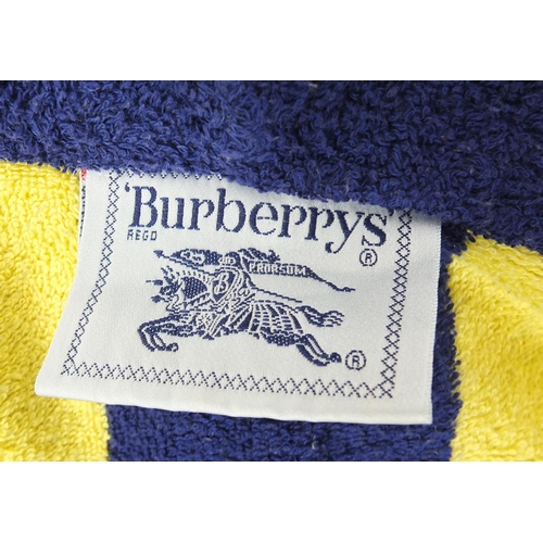 2450 - Vintage Burberry cotton beach robe