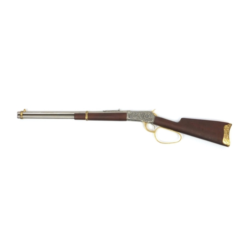 2217 - John Wayne model 92.44-40-rifle, numbered 987672, 96cm in length