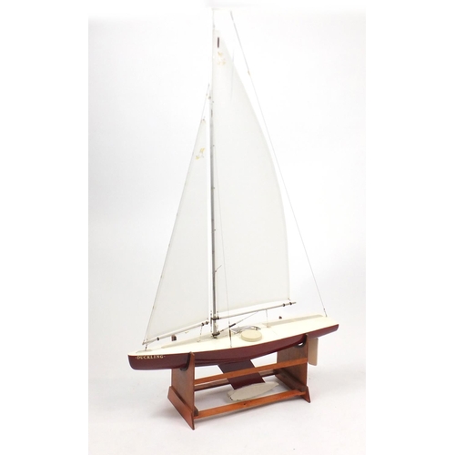 2395 - Large wooden electric remote control pond yacht - Duckling, 92cm in length