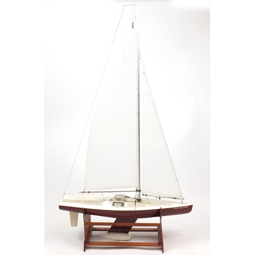 2395 - Large wooden electric remote control pond yacht - Duckling, 92cm in length