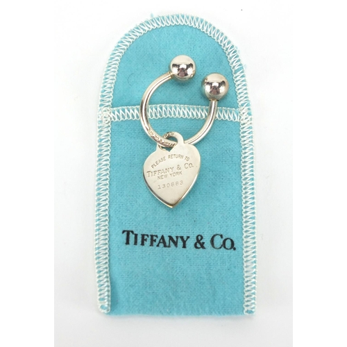 2642 - Silver Tiffany & Co keyring, with cloth pouch, approximate weight 10.4g
