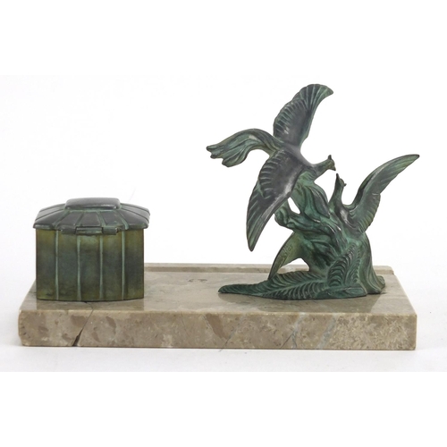 2113 - Art Deco silvered metal and marble bird desk stand, 21cm wide