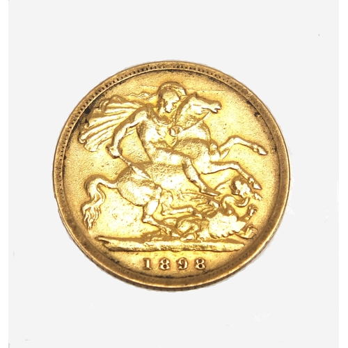 2600 - *Description amended 07-12-18* Queen Victoria 1898 gold half sovereign