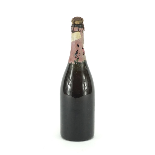 2183 - Vintage bottle of Monopole red top champagne reserved for Allied Army's