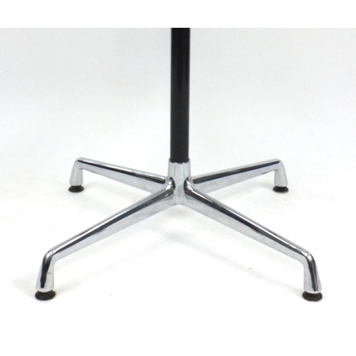 2046 - Charles Eames Vitra dining table with legs, 72cm high x 80cm in diameter