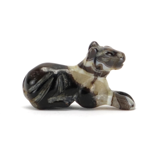 397 - Chinese agate carving of a recumbent cat, 7cm in length