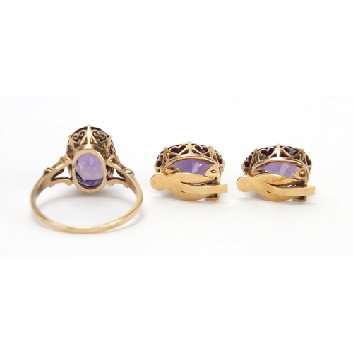 717 - 18ct gold synthetic Alexandrite ring and matching earrings, the ring size Q, approximate weight 8.3g