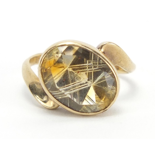 757 - 9ct gold citrine ring, size F, approximate weight 2.9g