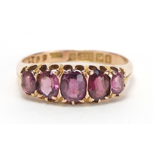 776 - 9ct gold garnet five stone ring, size O, approximate weight 2.3g