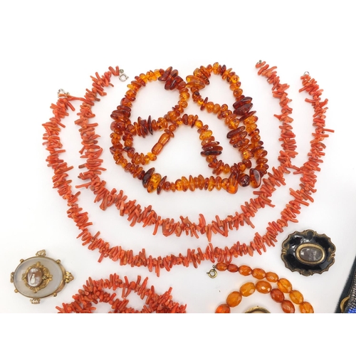 801 - Antique and later jewellery including agate and coral necklaces, cameo brooch and  Komai Damascene  ... 