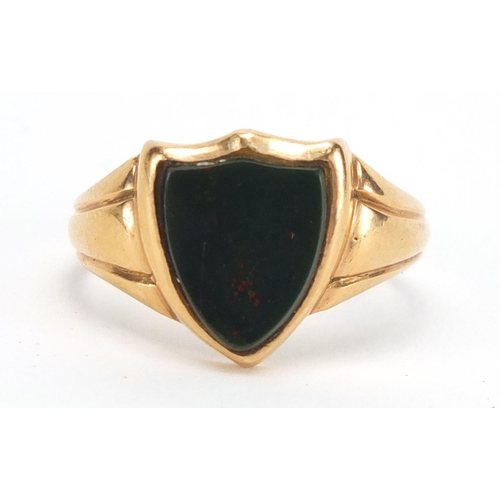 771 - Victorian 15ct gold bloodstone signet ring, size R, approximate weight 4.7g