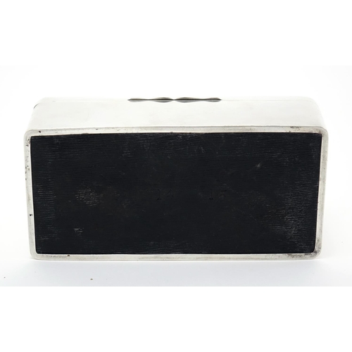 622 - Victorian rectangular silver cigar box, the hinged lid by Frederick Bradford Macrea, London 1900, 20... 