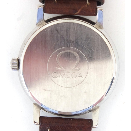 824 - Gentleman's Omega Geneve stainless steel wristwatch with date dial, the movement numbered 635459, 3.... 