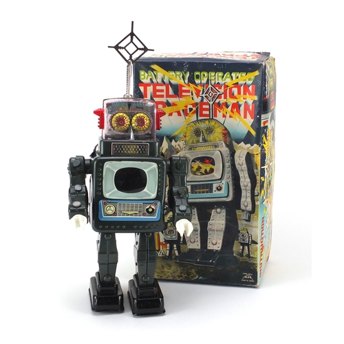132 - Japanese tin plate television spaceman robot, Battery operated with box, 27cm high