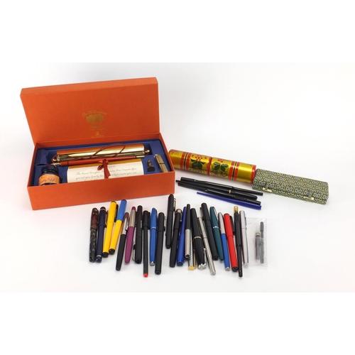 578 - Vintage and later pens, some fountain pens including a marbleised Burnham