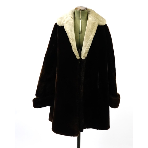 2257 - Vintage beaver lamb fur coat