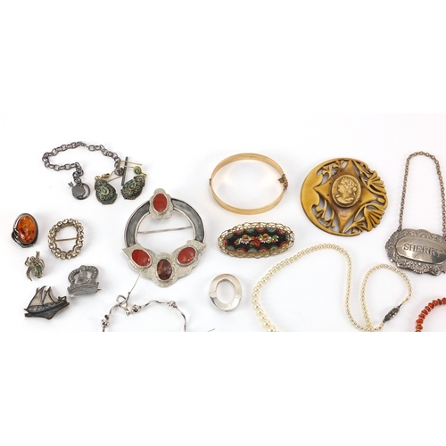 2649 - Antique and later jewellery including silver brooches, micro mosaic brooch, gold plated bangle, hous... 