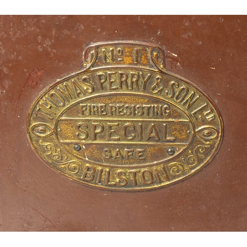 2042 - Late Victorian safe by Thomas Perry & Son Ltd, opening to reveal a drawer to the interior, with keys... 