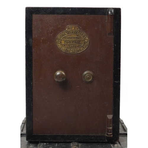 2042 - Late Victorian safe by Thomas Perry & Son Ltd, opening to reveal a drawer to the interior, with keys... 