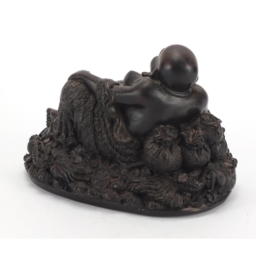 85 - Chinese figure of seated Buddha, 20.5cm wide