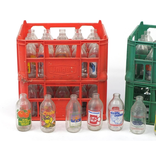 544 - Vintage advertising  glass milk bottles including Kit Kat, Dairy Crest, Mars and Kellogg's Cornflake... 