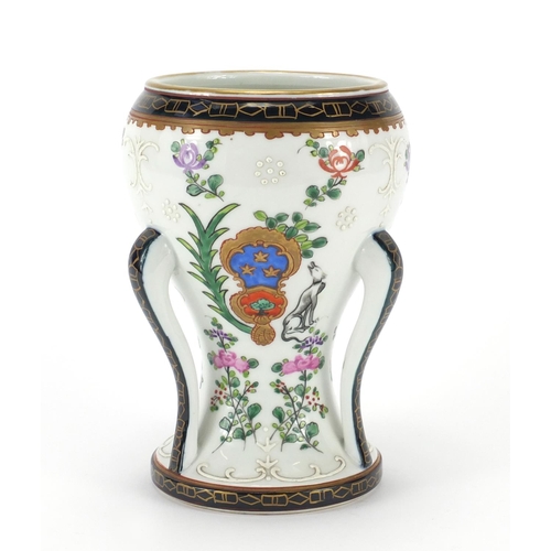 100 - Samson porcelain vase, hand painted with flowers and a crest, 19.5cm high