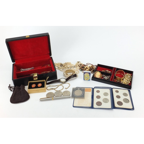 257 - Costume jewellery including silver items, necklaces, brooches, rings and earrings, housed in a black... 