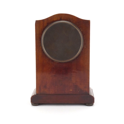 2049 - Edwardian inlaid mahogany mantle clock with enamelled dial and Arabic numerals, 23cm high