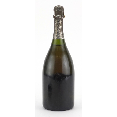 2047 - Bottle of Moët & Chandon vintage 1982 Dom Pérignon Champagne