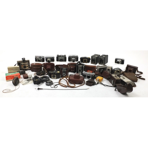 208 - Vintage and later cameras and accessories including Agfa, Ilford, Brownie and Ross Ensign