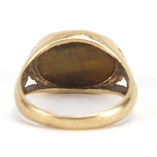 2378 - 9ct gold cabochon tiger's eye ring, size O, approximate weight 5.0g