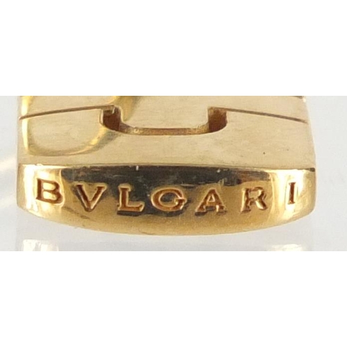 2372 - Bvlgari 18ct gold pendant, numbered 3022, 3.2cm in length, approximate weight 7.3g