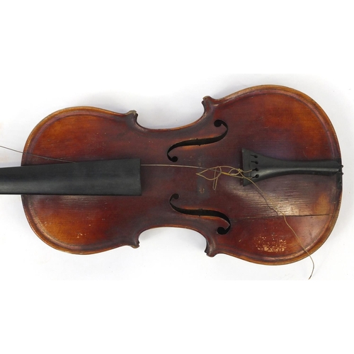 88 - Old wooden violin with scrolled neck, four bows and case, the violin bearing a Giovan Paolo Maggini ... 