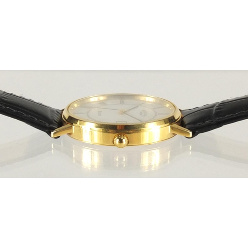 798 - Gentleman's 18ct gold Rotary Elite wristwatch with date dial, 3.2cm in diameter